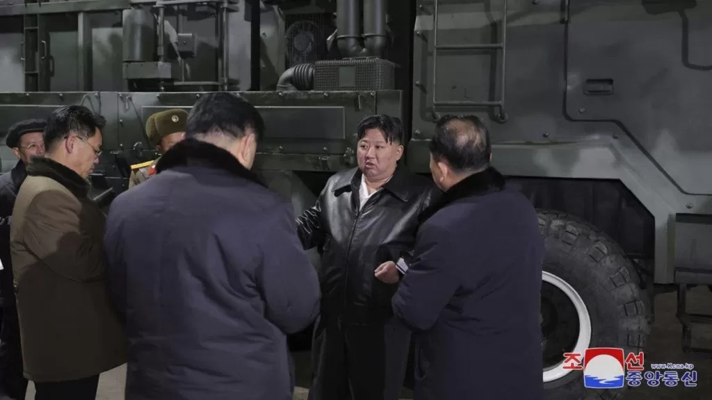 Kim Jong Un has 'no intention of avoiding war' with South Korea as buffer zones end