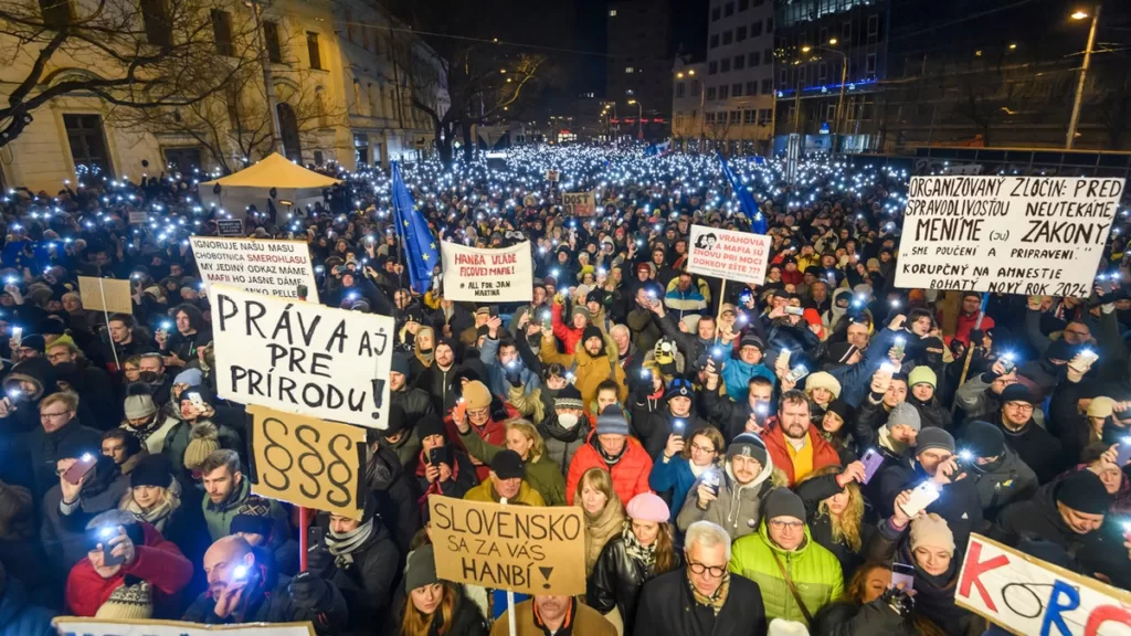Slovaks turn out in droves to protest Fico government's penal code overhaul