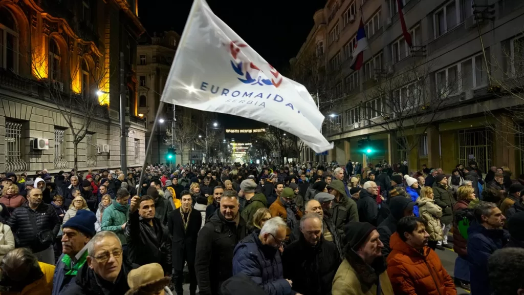 Serbs take to streets, accuse populist Vučić government of election fraud