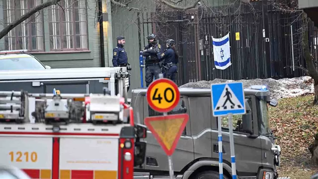 Suspected explosive device found outside Israeli Embassy in Sweden